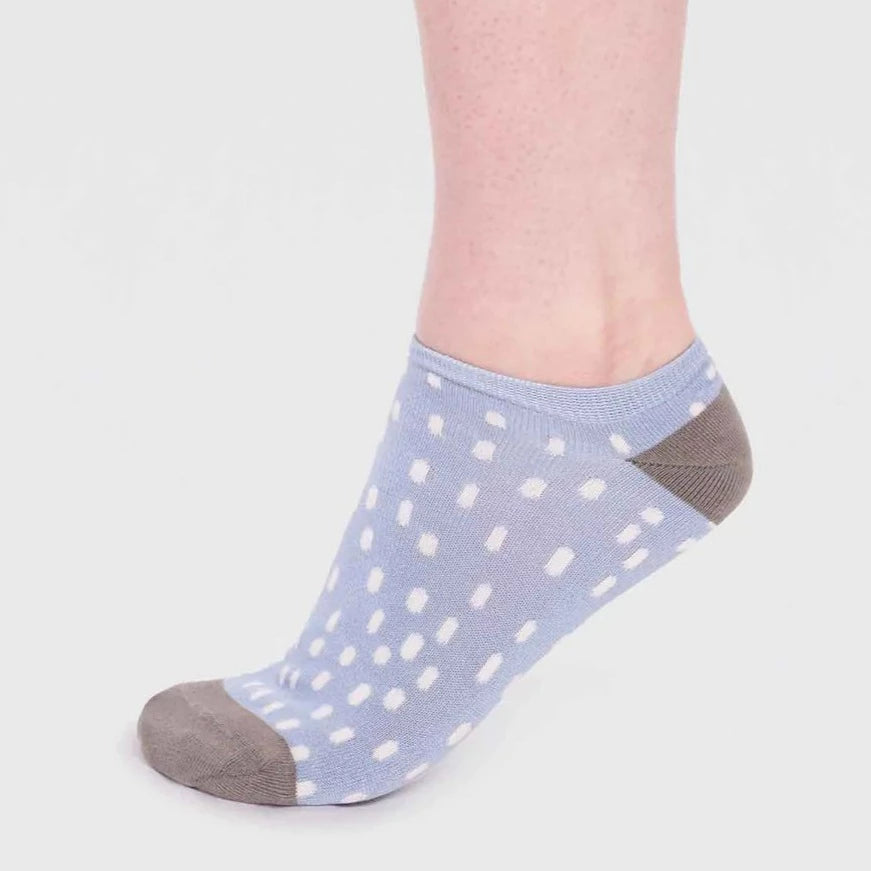 Serena Dotty Bamboo Trainer Socks - Foam Blue